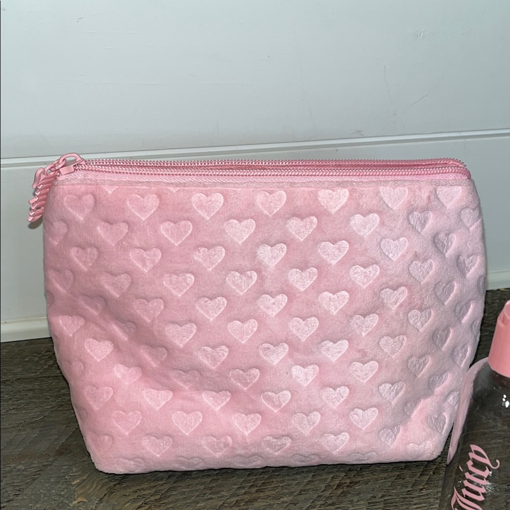 Juicy Couture Pink Heart Cosmetic Pouch - Picture 4 of 6